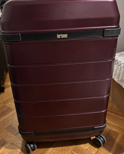 Hartmann Luxe Medium Journey Spinner Burgundy/Black 27.5" × 17.5" × 12"