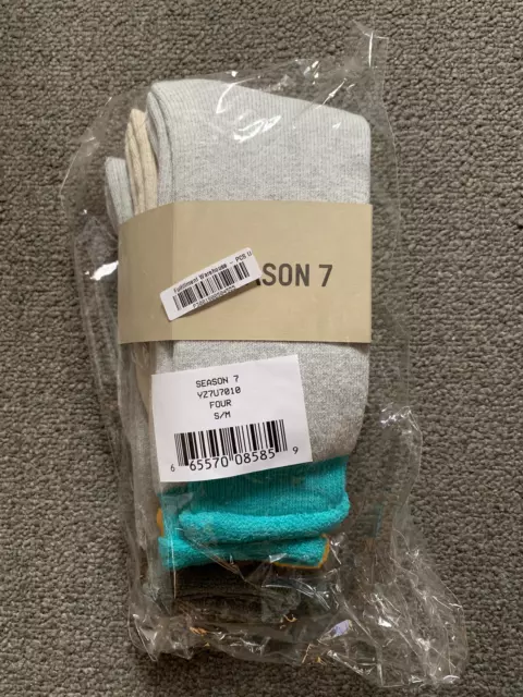 Yeezy Supply Season season 7 Bouclette socks 3 pack YZ7U7010FOURSocks 3