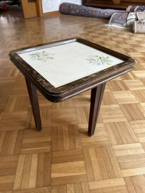 Alter kleiner Holz-Tisch mit Fliesen- Beistelltisch- Antik!