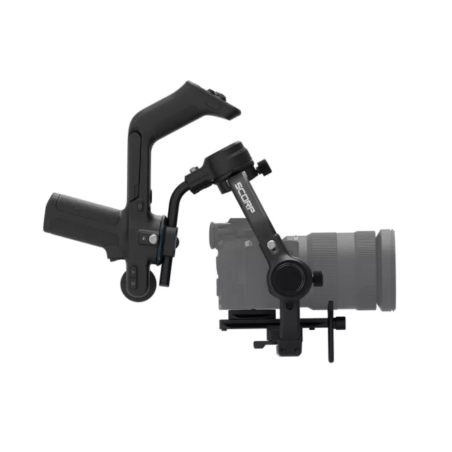 Stabilizzatore gimbal fotocamera SCORP-C usato per filmare video di viaggio vlog 2