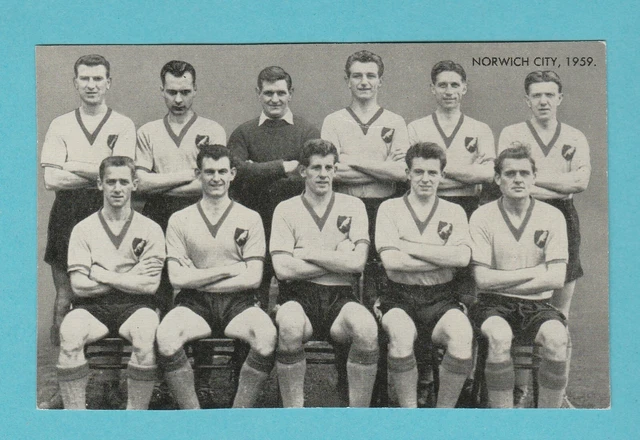 Football - D. C. Thomson - Football Team Card - Norwich City Of 1959  -  1961