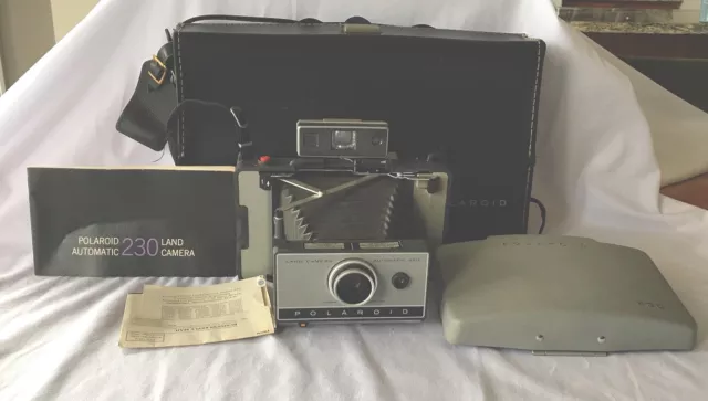 Polaroid 230 Land Camera Automatic Vintage Case Manuals Bulb Instant Clean