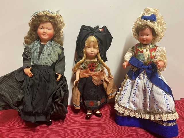 Lot De 7 Poupées Mignonettes Anciennes Des Années 30 – Valisette Vintage 13 Cm