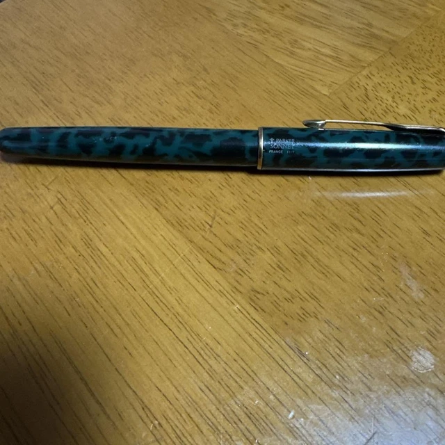 Stylo Plume Parker Sonnet – Laque Vert Orage, Plume En Or 18 Carats Large