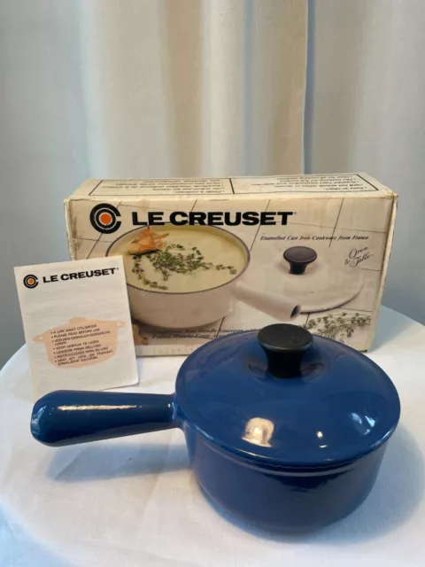 VINTAGE LE CREUSET #14 Cast Iron Saucepan with Spout & Lid-Wood