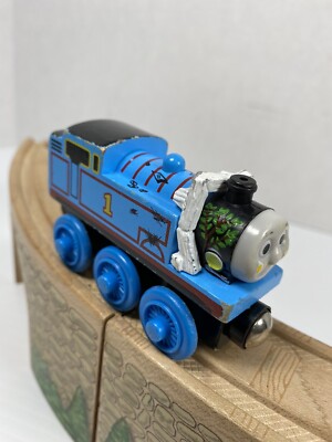 thomas comes to breakfast wooden