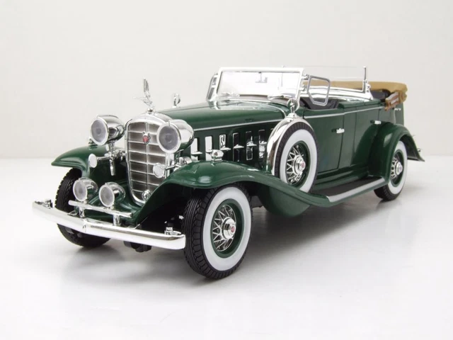 Cadillac V16 Phaeton Convertible 1932 Vert Foncé Modèle 1:18 Auto World