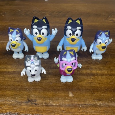 bluey socks figure