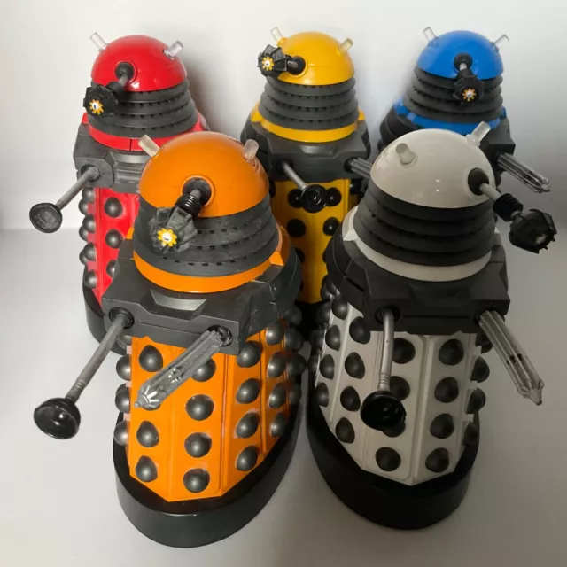 Dr Who Dalek paradigm models 5 piece set with two R/C/Talking.Unboxed.5.5 inch .