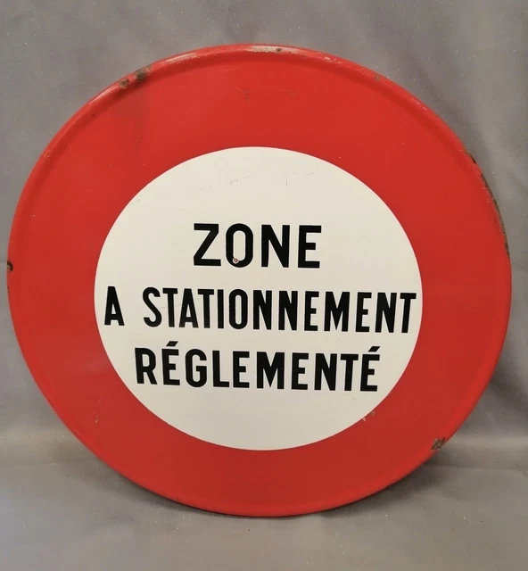 Panneau de signalisation émaillé " zone à stationnement réglementé" 1972