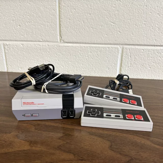 Nintendo NES Classic Edition Mini Console CLV-001 Complete W 2 Controllers