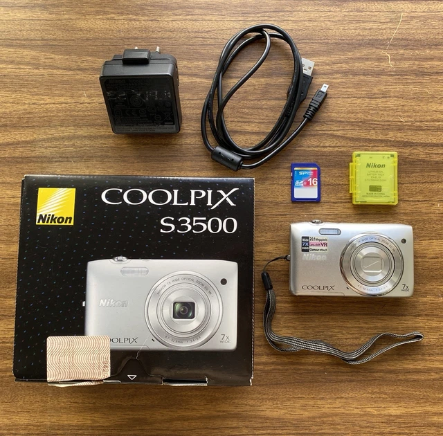 NIKON COOLPIX S3500 20.1MP Digital Camera Silver $201.92