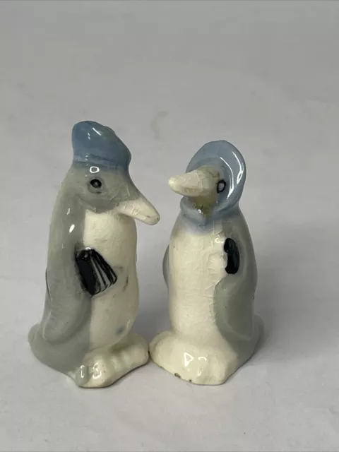 1948-55 Rare Wade Pottery Comic Penguin Family Benny and Penny 2”