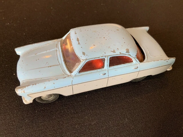TRIANG SPOT ON 100SL FORD ZODIAC WITH LIGHTS (287) £93.61