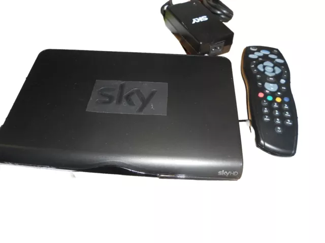 Decoder  Sky Hd Con Digitale Terrestre Integrato Pace Dzs 3001 Ns Combo Perfetto