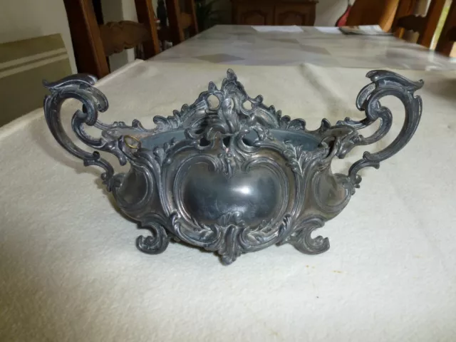 Superbe Ancienne Jardiniere En Metal Argente