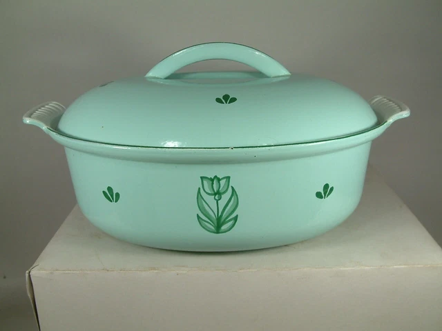 VTG Dru Enamel Cast Iron Casserole Dish. Vented Lid Green Tulip Holland 12.5x8."