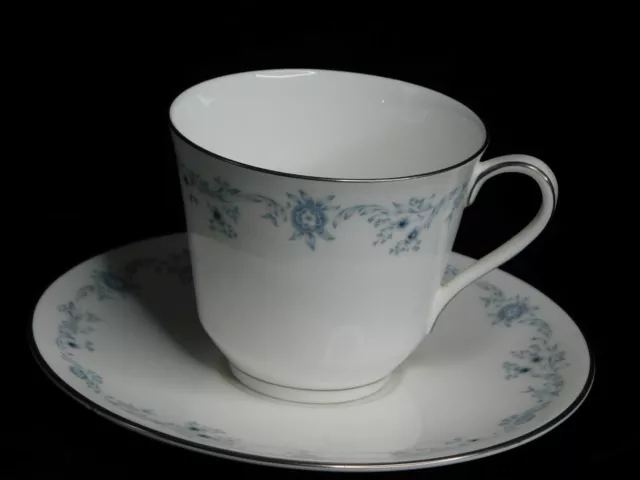 Royal Doulton Angelique H4997 Cup and Saucer
