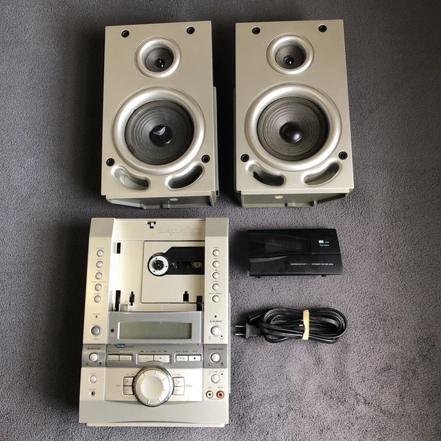 FISHER SLIM1500 PORTABLE CD Stereo & AM/FM Radio w/ Speakers PARTS