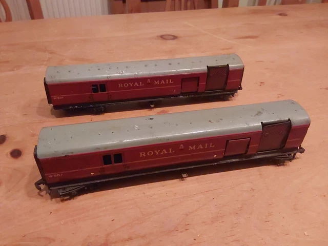 2 X Tin Hornby Dublo 4401 W807 T.P.O. Mail Van 2/3 Rail