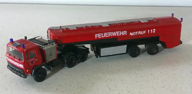 Nr. 1737 Eigenbau Magirus Deutz Feuerwehr Tanksattelzug Einsatzwagen 1:87