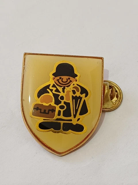 PINS PIN'S PIN LAPEL BADGE VINTAGE COLLECTION PUB LOGO RENAULT 21