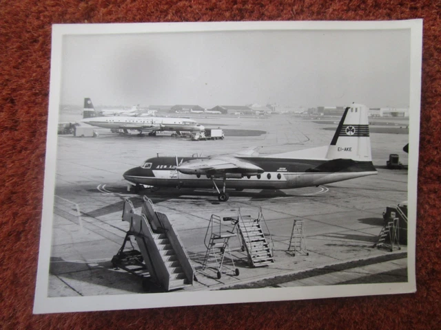 Photo Fokker F.27 Ei-Ake Aer Lingus Irish Ireland Lot Poland Gatwick Airport