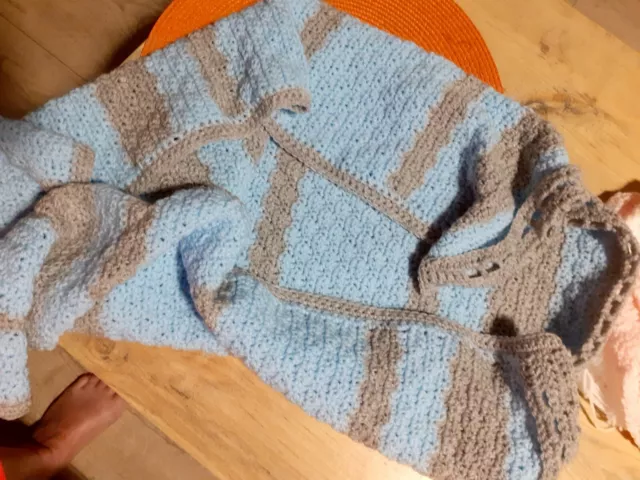 Couverture bébé en laine au crochet faite main en France