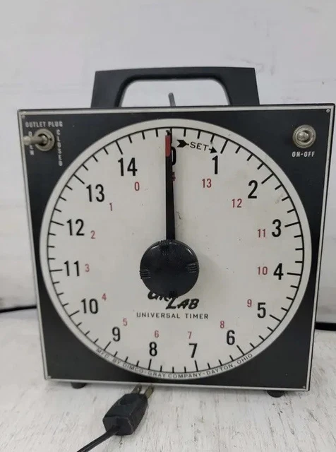 Temporizador universal habitación oscura Dimco Gray company Gralab con alarma. modelo 173