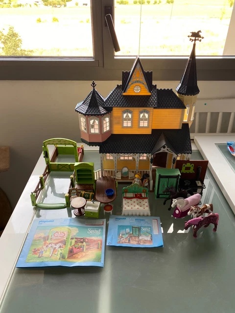 MAISON DE LUCKY Spirit Playmobil 9475 Centre Equestre Dreamworks