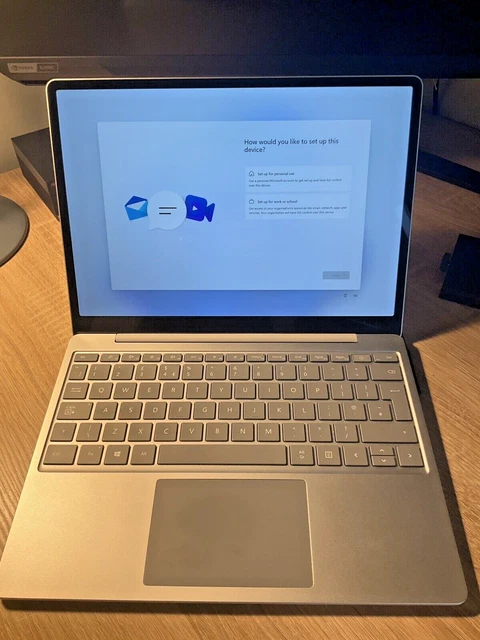 MICROSOFT SURFACE LAPTOP Go, 12" i5 10th Gen, 8GB RAM, 256GB SSD, Windows 11 £299.99 - UK