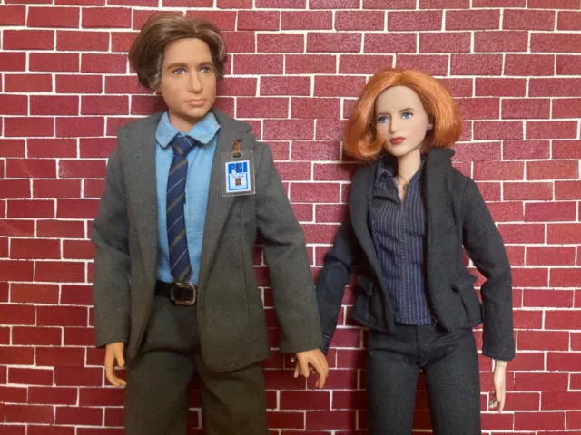 Barbie Doll Set, The X-Files, Signature, 25th Anniversary 2018, NO BOXES, AS IS