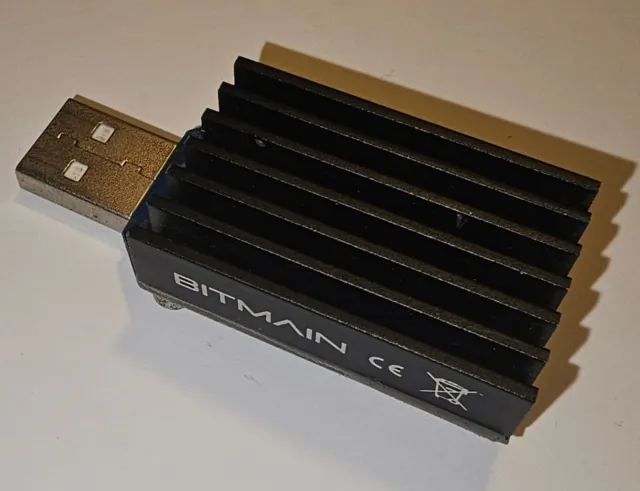 Black Bitmain Antminer U2 ASIC USB Bitcoin Miner SHA-256 up to 2.2GH/s