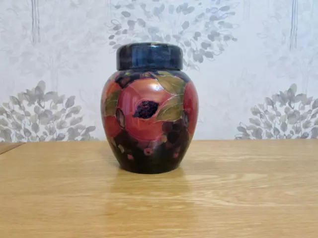 William Moorcroft, Ginger Jar, Pomegranate Design, Early Burslem Piece, 1914.