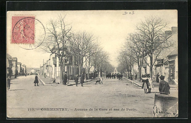 CPA Commentry, Avenue de la Gare et rue de Paris