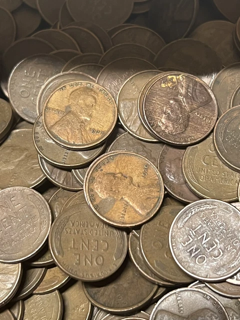 Estate Unsearched Lincoln Wheat Pennies One Roll Old Us Coins Lot 1909-58 3
