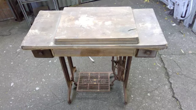 Antique 'Singer' Treadle Sewing Machine