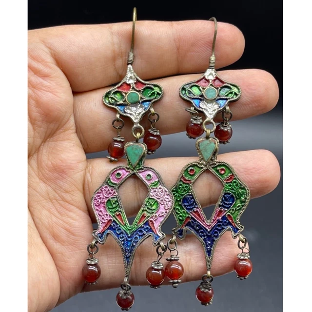 beautiful bird 🐦  vintage South East asia silver earrings with enamel and stone
