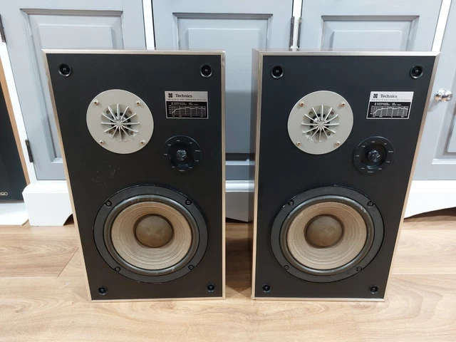 Davis Acoustics Ariane 2 Light Oak (Light Oak) - Pair Of 2 - View #3