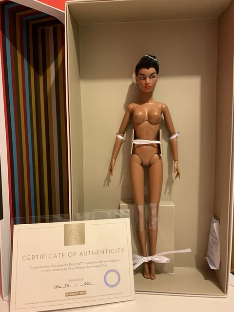 INTEGRITY TOYS LADY Aurelia Grey HOME @ LAST FASHION ROYALTY Doll