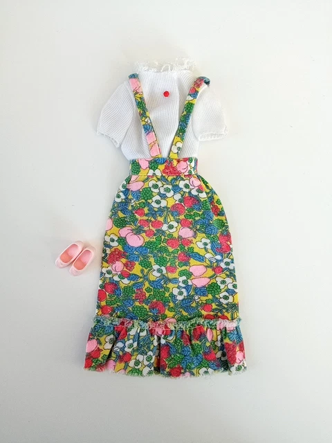 Barbie 1975 – Tenues Best Buy Ref. 9619 & 9965 – Fabriquées En Corée – NRFC