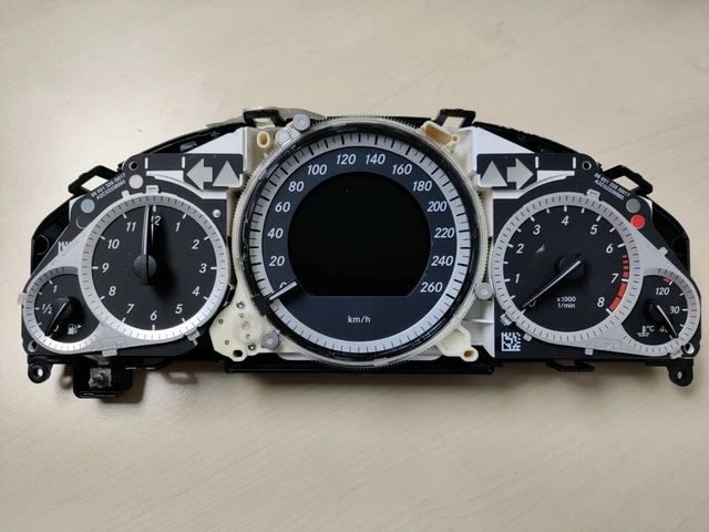 MERCEDES-BENZ W212 E Class Speedometer Km/H £175.82 - PicClick UK