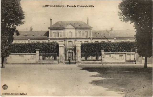 CPA DAMVILLE Place de l'Hotel-de-Ville (1148372)