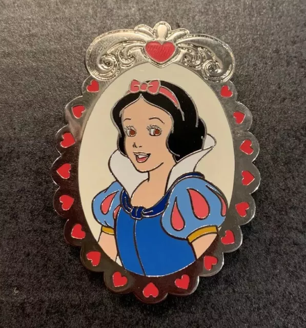 Disney Auctions DA P.I.N.S. Portrait Cameo Series 1 Snow White Pin LE 250