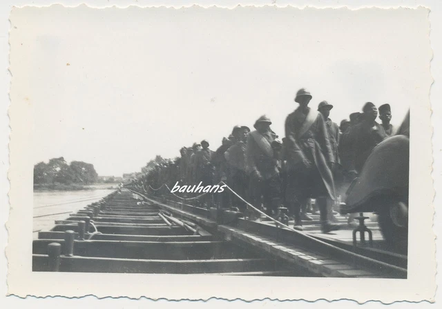 Foto Frankreich französische Kriegsgfangene  2.WK  (e44)