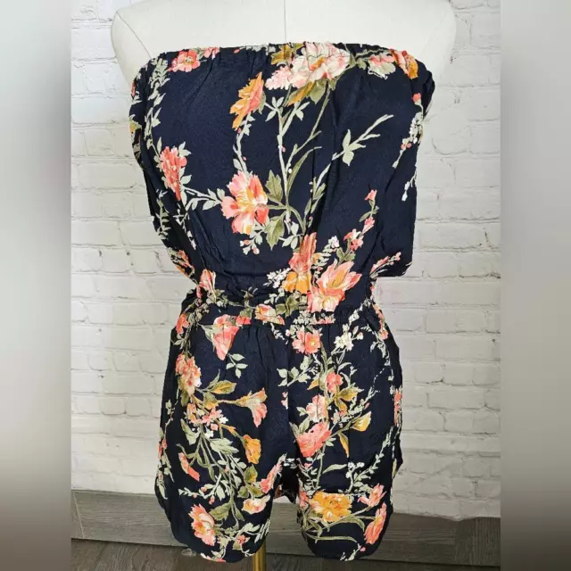 Revolve FLYNN SKYE Bae Romper | Night Blossom Floral Print | Size Small | EUC