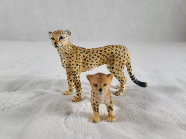Schleich Mother Cheetah & Cub