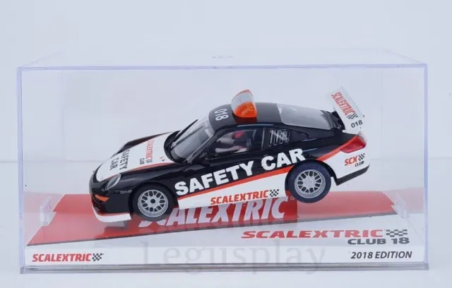 An "SCALEXTRIC" SCX COCHE CLUB SCALEXTRIC CLUB 2018 PORSCHE SAFETY CAR