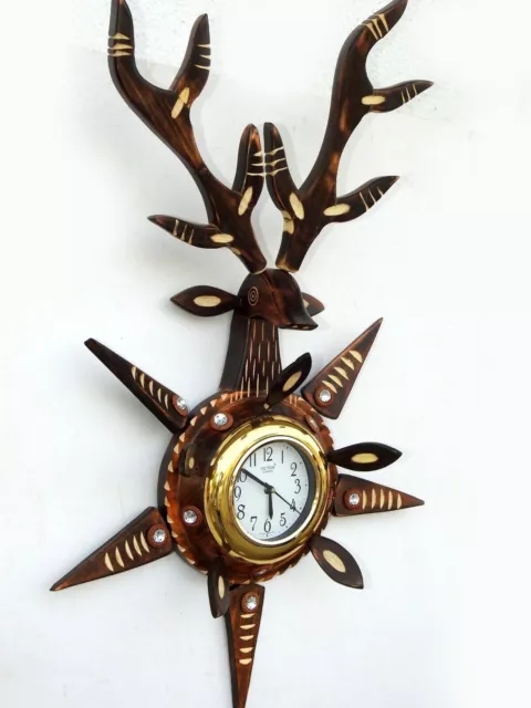 Reloj de pared de madera, arte artesanal de madera, hecho a mano, artesanía...