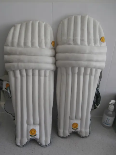 Cricket Pads Boys by Woodford Eclipse